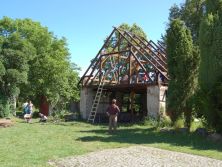 Brigáda - demolice stodoly