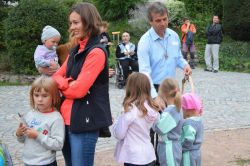 Žehnání aktovek a gardenparty